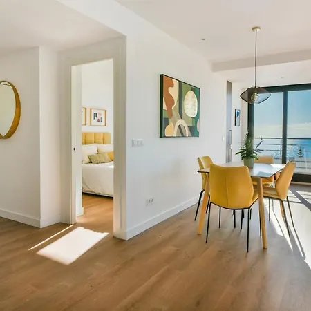 Stunning Seaviews Close To