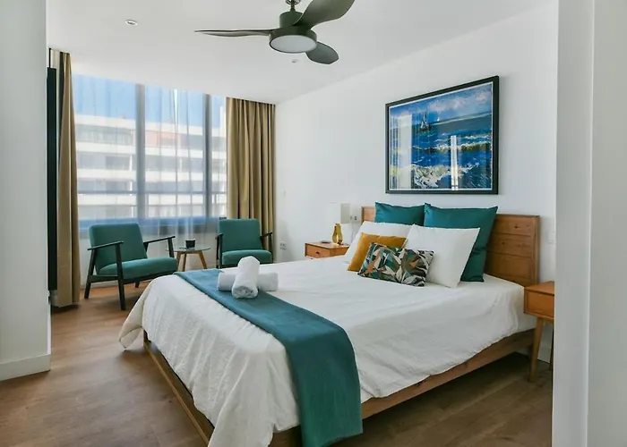 Stunning Seaviews Close To * 托雷莫利诺斯