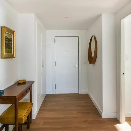 Stunning Seaviews Close To Lägenhet