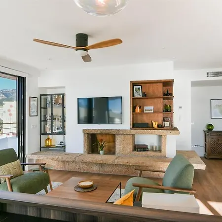 公寓 Stunning Seaviews Close To 托雷莫利诺斯
