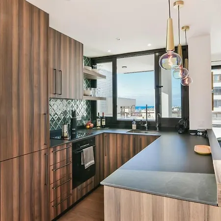 Stunning Seaviews Close To *