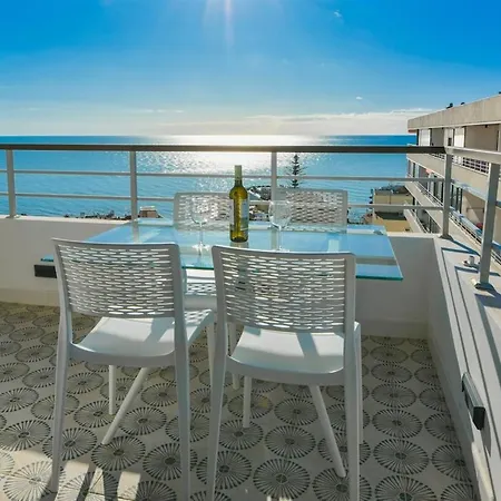 公寓 Stunning Seaviews Close To