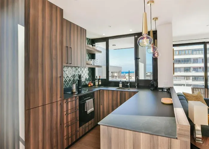 Stunning Seaviews Close To *