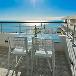 Διαμέρισμα Stunning Seaviews Close To